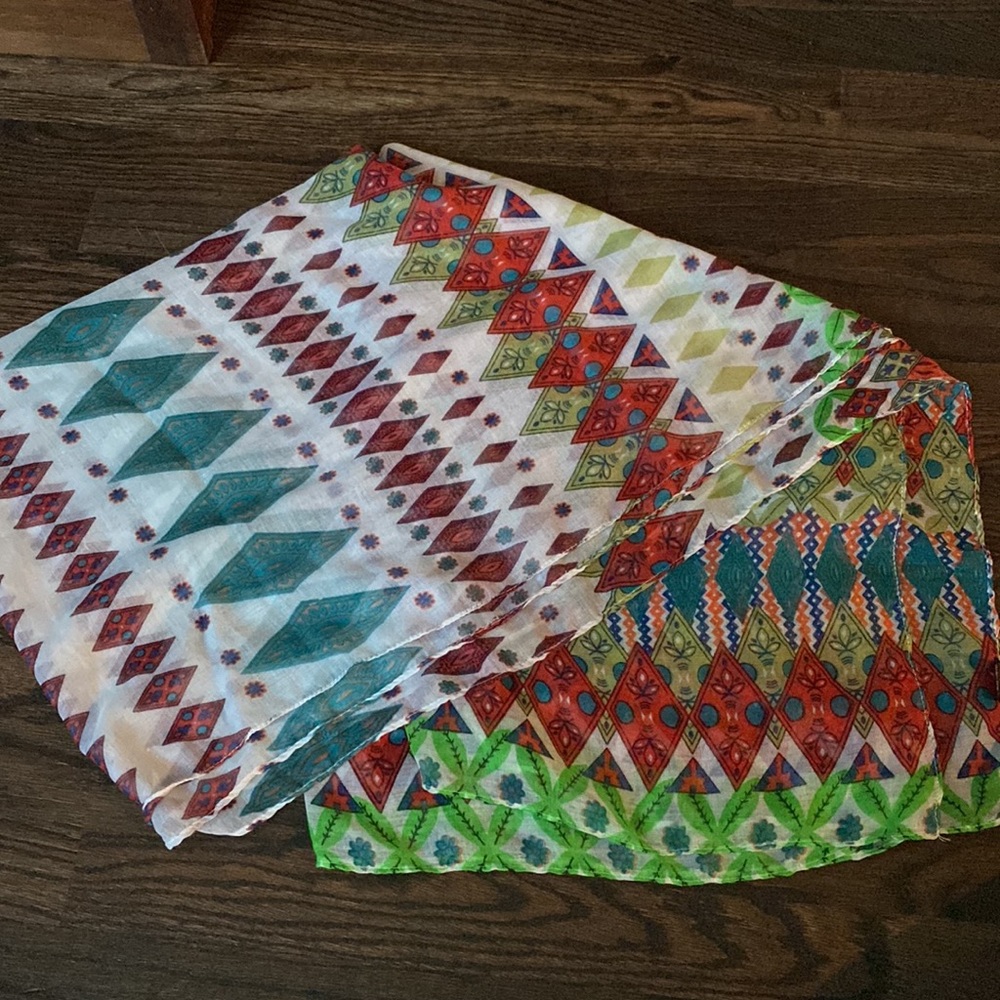 Scarf - Picture 3 of 5
